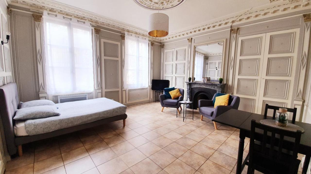 Le Studio Avec Parking Prive Honfleur Exterior photo